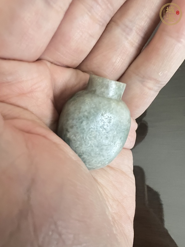 古玩玉器鼻煙壺真品鑒賞圖