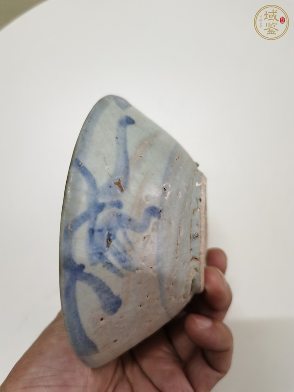 古玩陶瓷摩羯龍紋青花碗真品鑒賞圖
