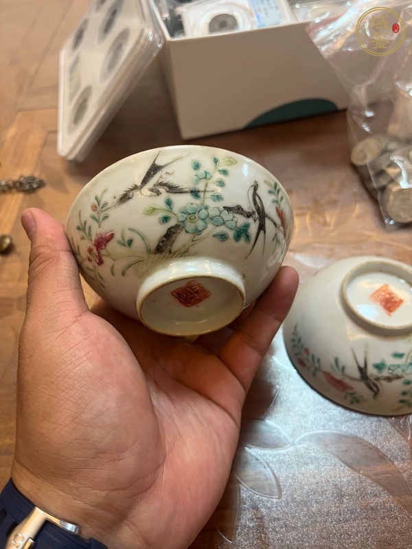 古玩陶瓷花鳥紋粉彩茶圓真品鑒賞圖