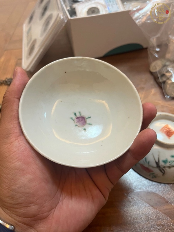 古玩陶瓷花鳥紋粉彩茶圓真品鑒賞圖