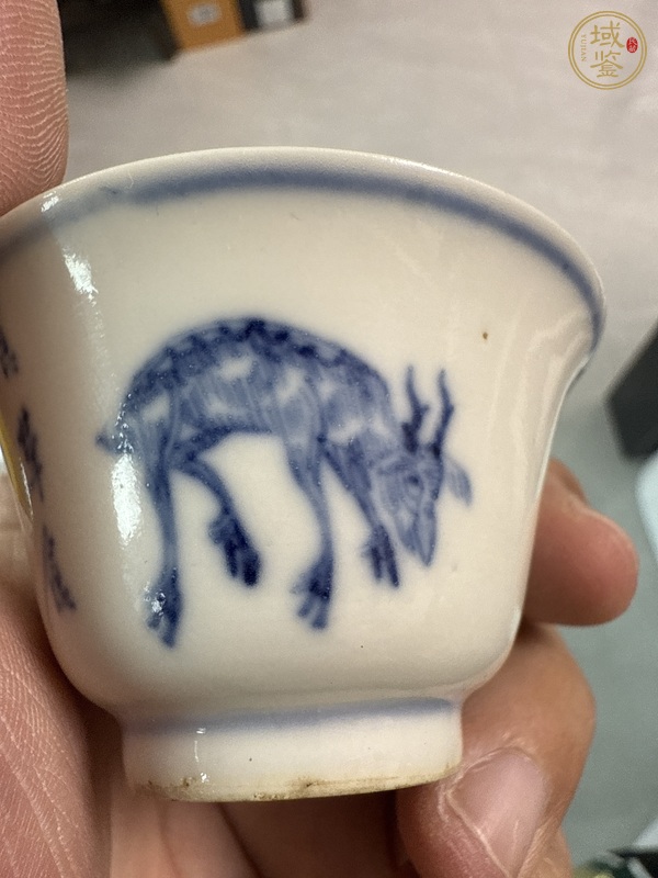 古玩馬鹿青花杯真品鑒賞圖