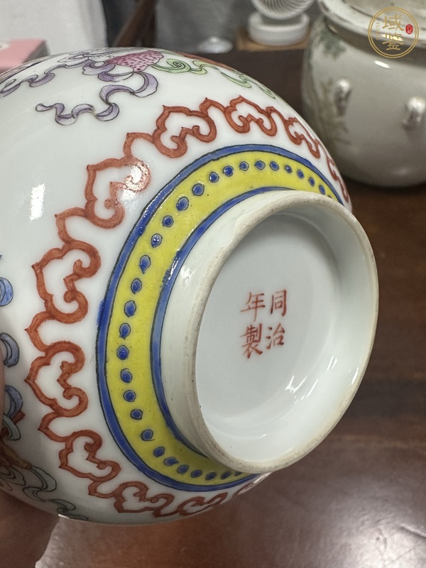 古玩陶瓷佛家八寶官窯碗真品鑒賞圖