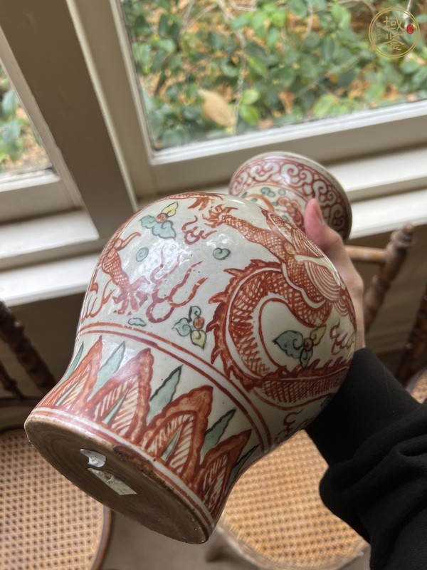 古玩陶瓷80.90年代仿清代紅綠彩龍紋罐真品鑒賞圖