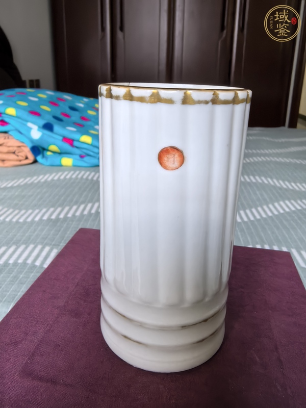 古玩陶瓷粉彩人物故事紋筆筒真品鑒賞圖