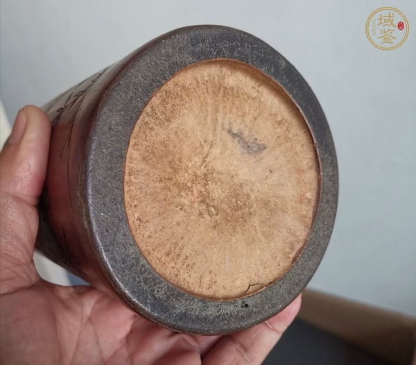 古玩雜項(xiàng)竹雕筆筒真品鑒賞圖