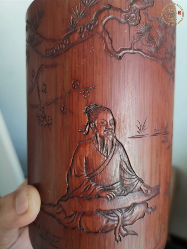 古玩雜項(xiàng)竹雕筆筒真品鑒賞圖