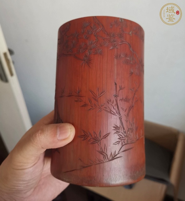 古玩雜項(xiàng)竹雕筆筒真品鑒賞圖