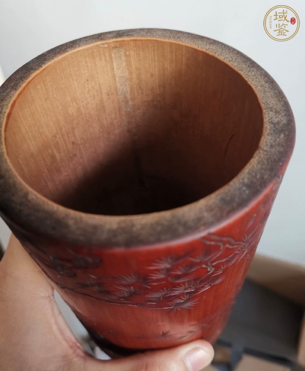 古玩雜項(xiàng)竹雕筆筒真品鑒賞圖
