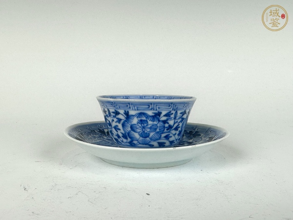 古玩陶瓷清康熙·青花淡描團(tuán)花杯碟真品鑒賞圖
