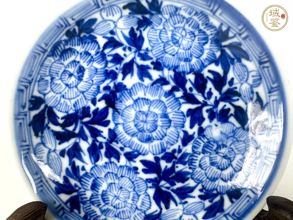 古玩陶瓷清康熙·青花淡描團(tuán)花杯碟真品鑒賞圖