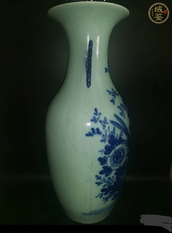 古玩陶瓷花鳥(niǎo)紋青花瓶真品鑒賞圖