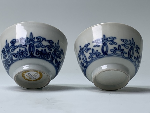 古玩陶瓷清康熙·青花忍冬紋杯一對(duì)拍賣，當(dāng)前價(jià)格776元
