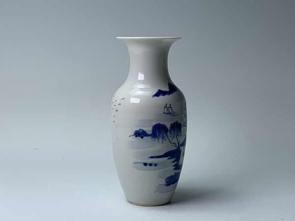 古玩陶瓷清晚期·青花山水風景紋羅漢瓶拍賣，當前價格188元