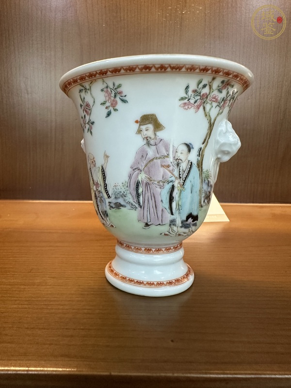 古玩人物紋粉彩雙鋪首高足杯真品鑒賞圖