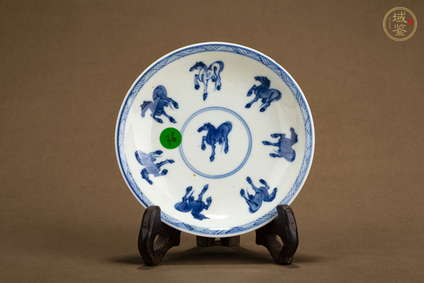 古玩清康熙·青花八駿圖小盤真品鑒賞圖