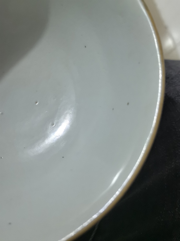 古玩陶瓷藍(lán)釉軋道粉彩皮球花碗拍賣，當(dāng)前價(jià)格3800元