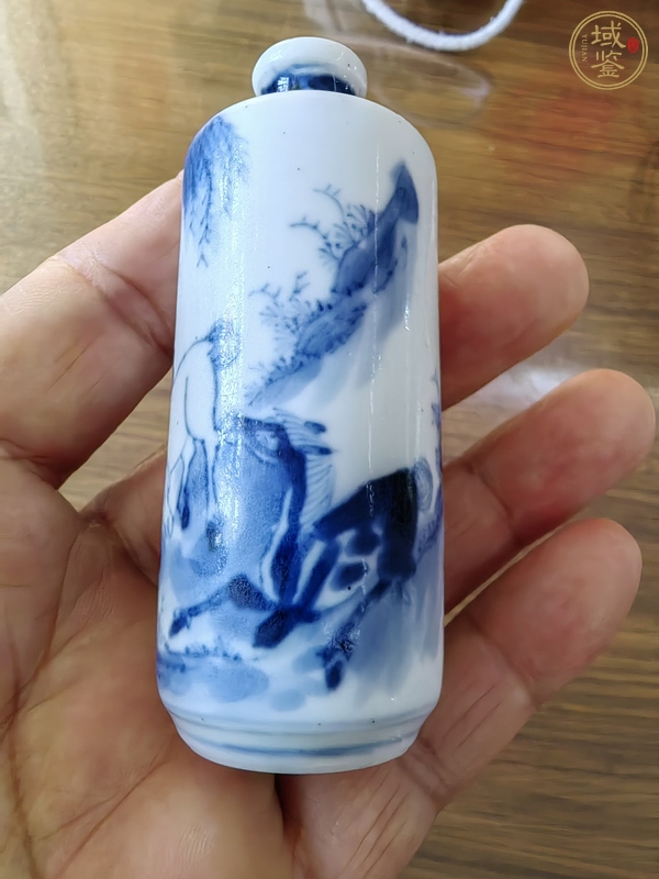 古玩青花鼻煙壺真品鑒賞圖