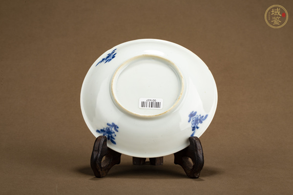 古玩陶瓷清康熙·青花八駿圖小盤真品鑒賞圖