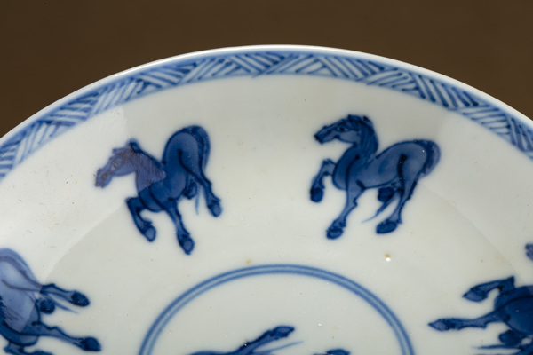 古玩陶瓷清康熙青花八駿圖盤拍賣，當(dāng)前價格1500元