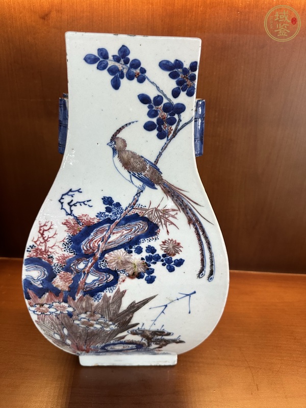 古玩陶瓷花鳥紋青花釉里紅貫耳瓶真品鑒賞圖