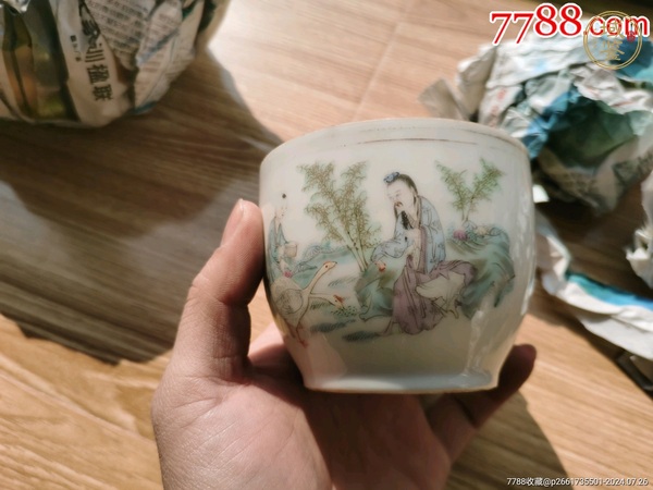 古玩陶瓷萬松茂造款人物紋蓋缸真品鑒賞圖