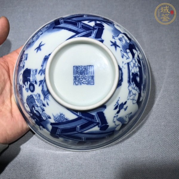 古玩陶瓷青花嬰戲圖宮式碗真品鑒賞圖