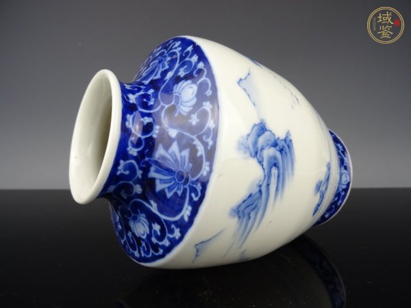 古玩陶瓷山水紋青花瓶真品鑒賞圖