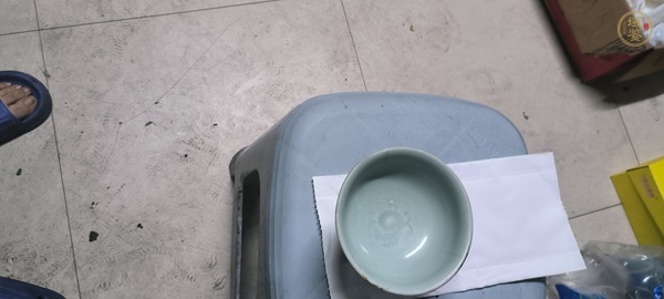 古玩陶瓷龍泉窯高足杯真品鑒賞圖