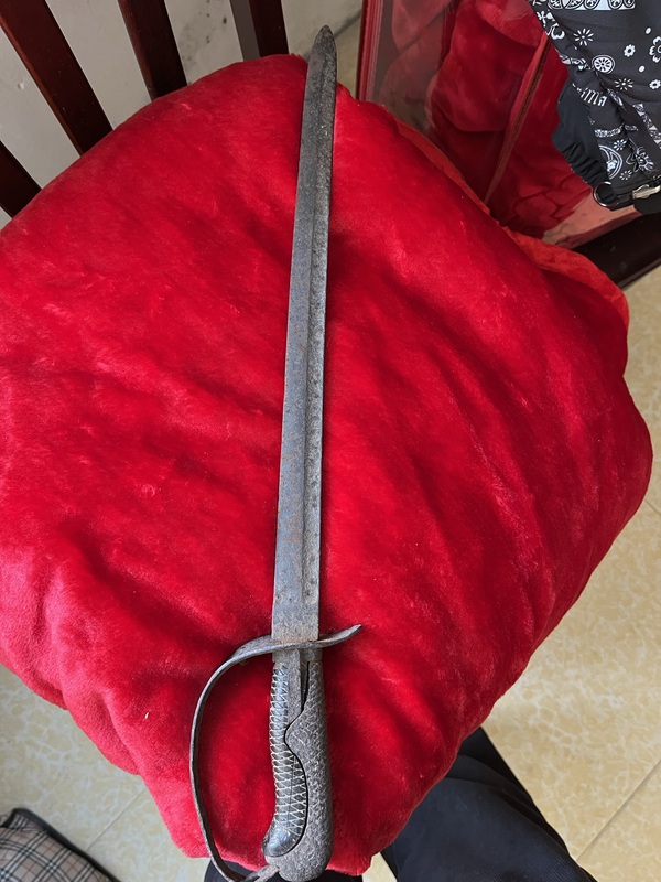 古玩轉賣軍刀拍賣，當前價格6888元