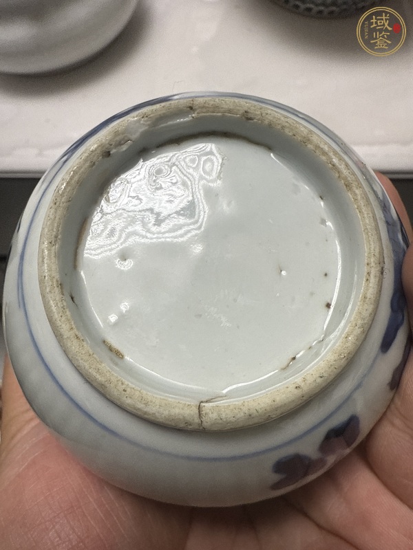 古玩陶瓷花卉紋青花奶壺真品鑒賞圖
