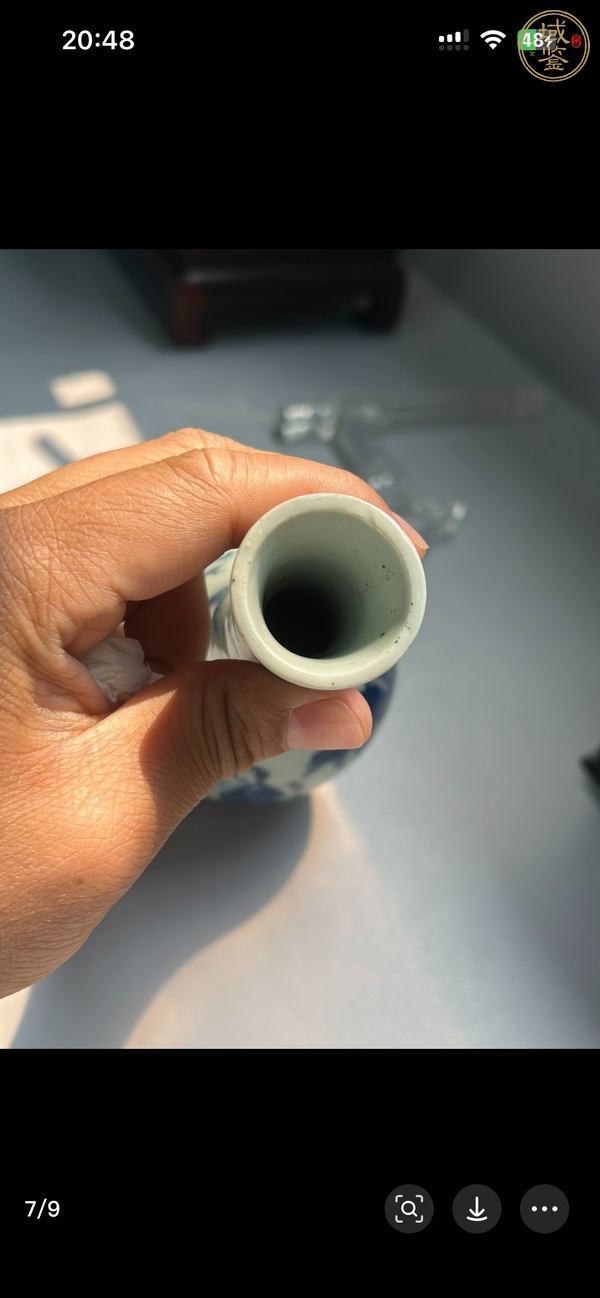 古玩陶瓷人物紋青花錐把瓶真品鑒賞圖