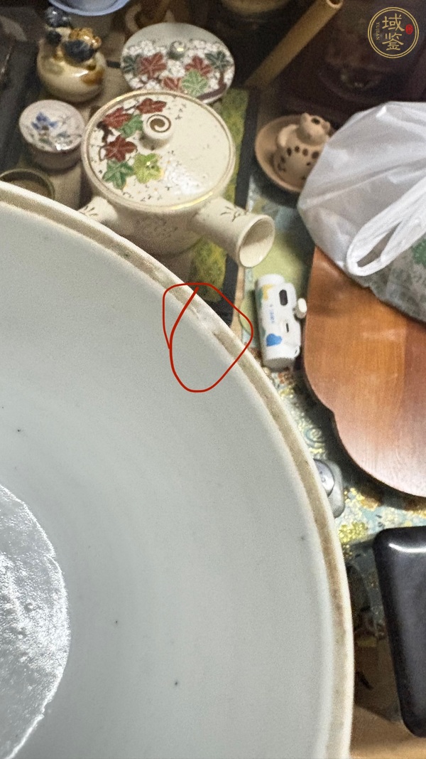 古玩陶瓷皮球花青花蓋缸真品鑒賞圖