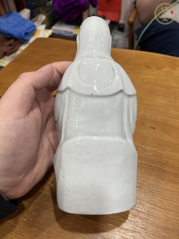 古玩陶瓷白釉觀音菩薩造像真品鑒賞圖
