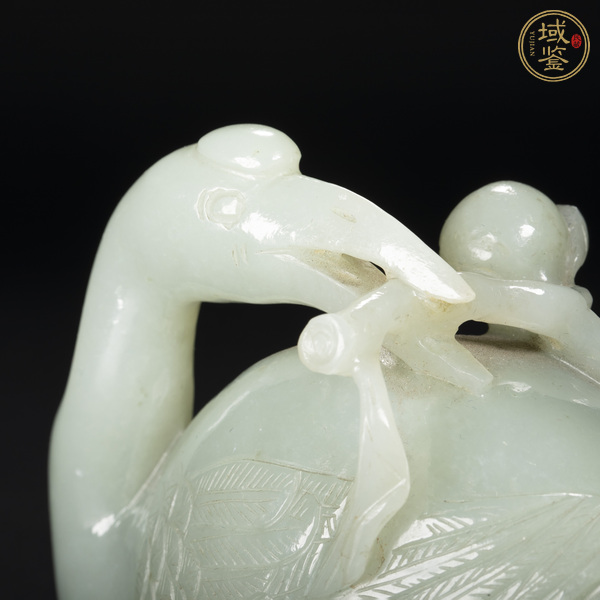 古玩玉器和田玉雕“鵝銜壽桃”擺件真品鑒賞圖