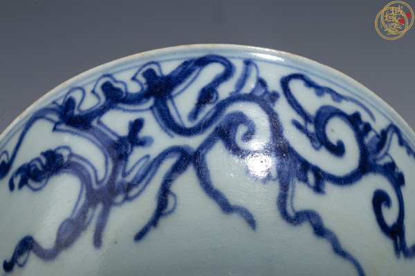 古玩陶瓷青花夔龍紋茶碗真品鑒賞圖