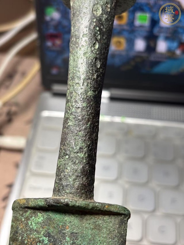 古玩銅器戰(zhàn)國青銅劍真品鑒賞圖