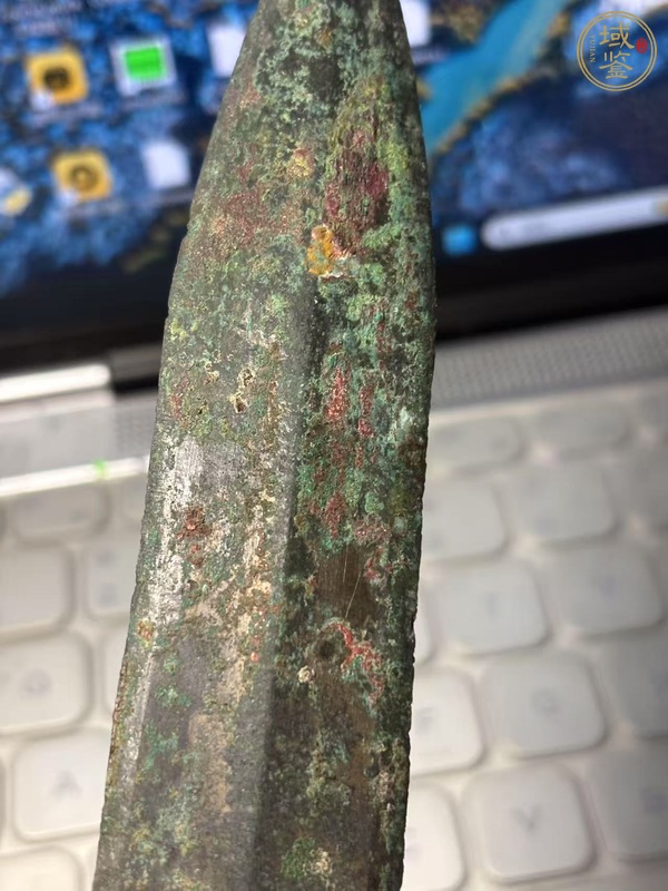 古玩銅器戰(zhàn)國青銅劍真品鑒賞圖