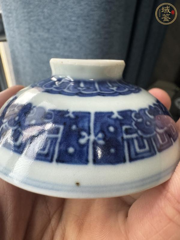 古玩陶瓷青花夔龍紋蓋碗真品鑒賞圖