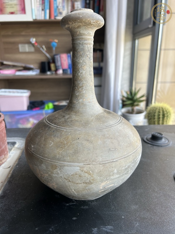 古玩弦紋長頸蒜頭瓶真品鑒賞圖