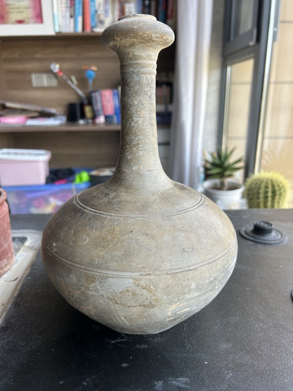 古玩轉賣漢代弦紋長頸蒜頭瓶（長頸蒜頭）拍賣，當前價格1800元