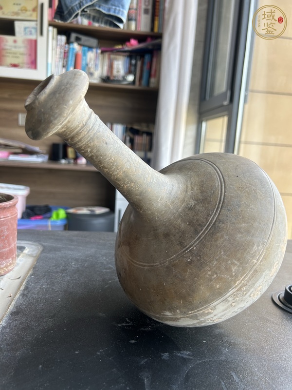 古玩陶瓷弦紋長頸蒜頭瓶真品鑒賞圖