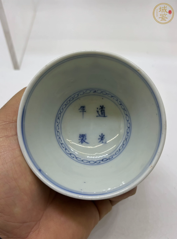 古玩青花杯真品鑒賞圖