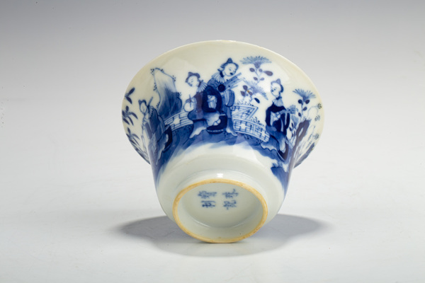 古玩陶瓷清光緒·青花仕女吹奏圖蓋碗拍賣，當(dāng)前價格1152元