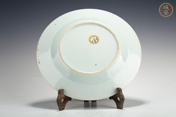 古玩陶瓷清乾隆·粉彩花卉紋折沿盤一對真品鑒賞圖