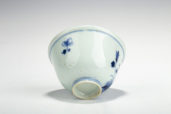 古玩陶瓷清中·青花富貴花開紋蓋碗拍賣，當(dāng)前價(jià)格288元