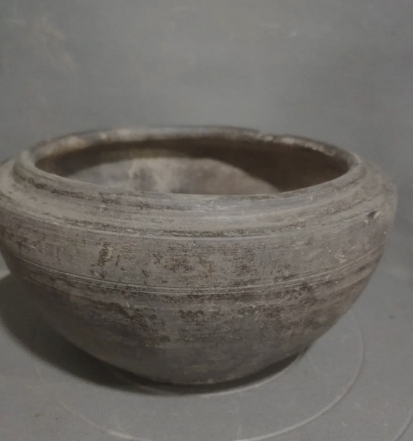 古玩陶瓷漢代陶缽拍賣，當(dāng)前價(jià)格430元