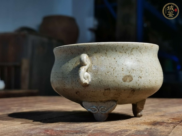 古玩陶瓷三足爐真品鑒賞圖