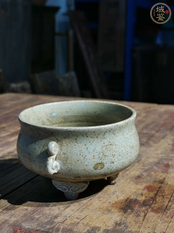 古玩陶瓷三足爐真品鑒賞圖