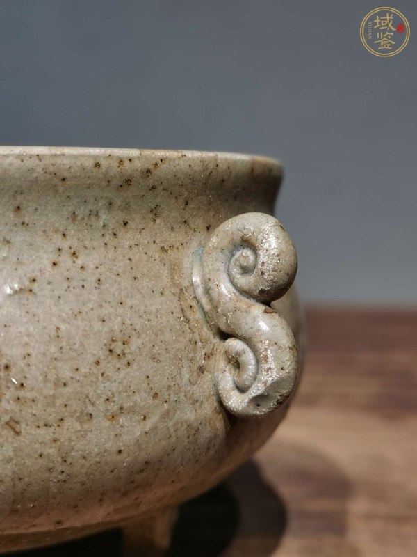 古玩陶瓷三足爐真品鑒賞圖