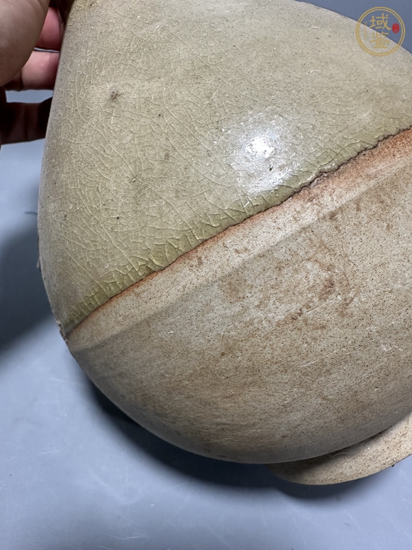 古玩陶瓷青釉盤口瓶真品鑒賞圖